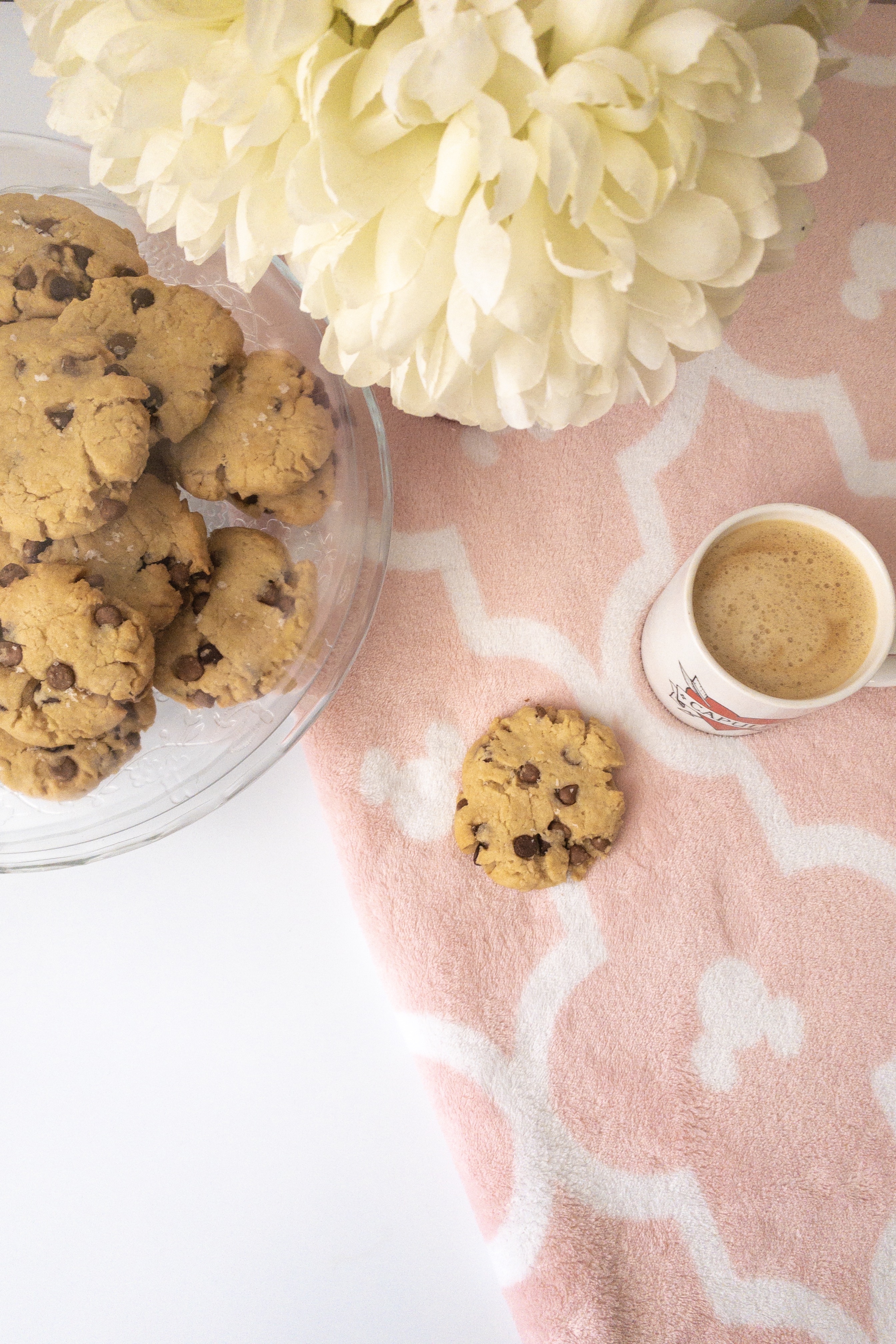 Featured Image Tahini Chocolate Chip Cookies