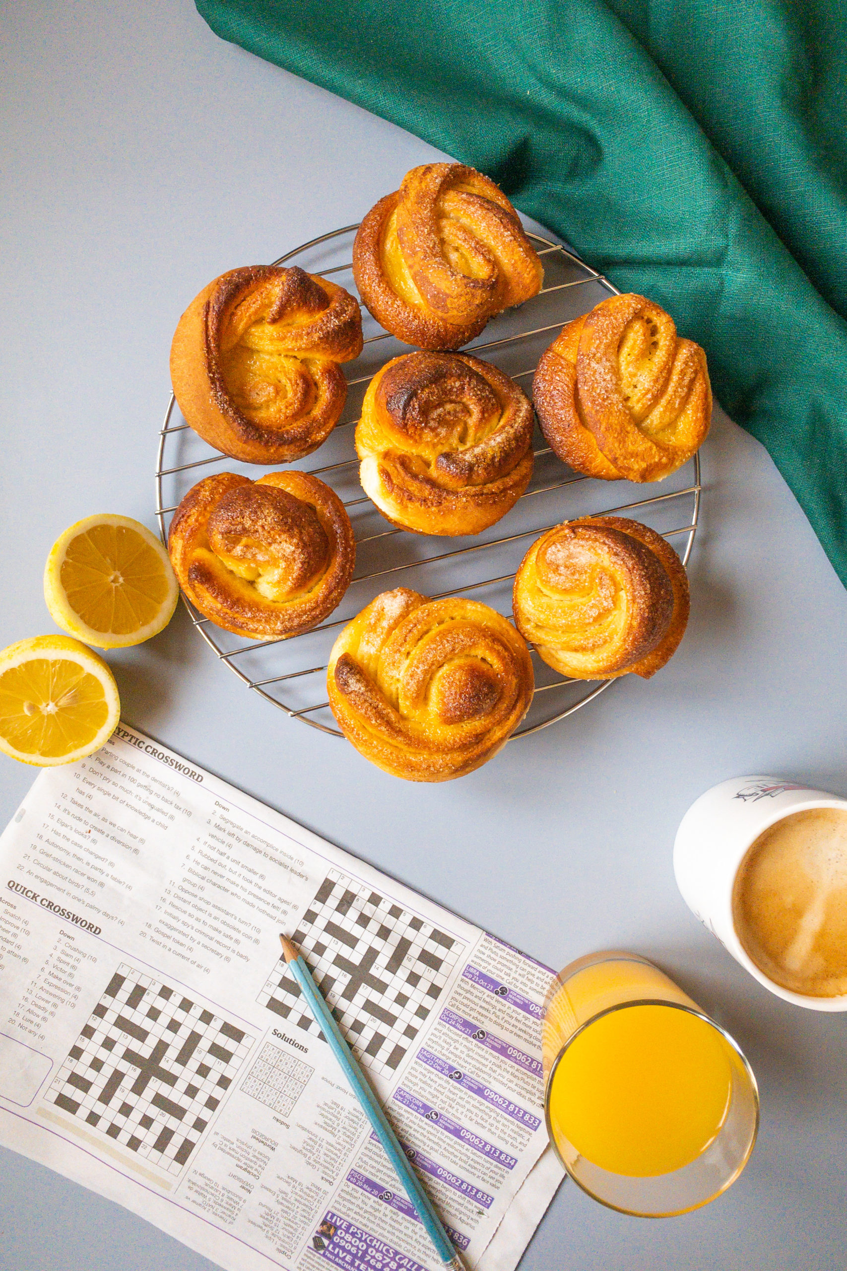 Lemon Curd Buns